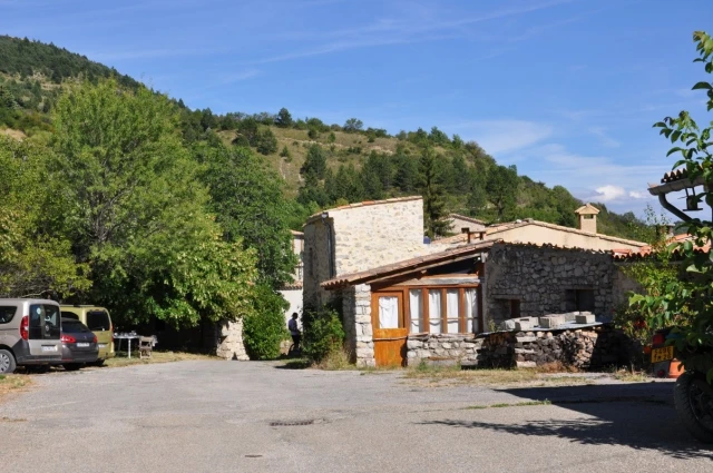 Le Poët-en-Percip